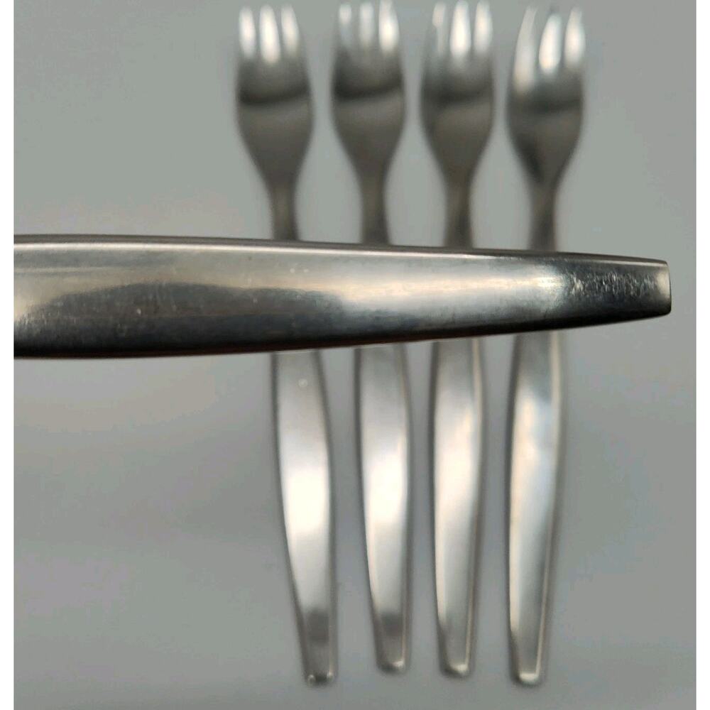 5X DF Gense FOCUS Satin 18-8 Stainless SWEDEN Flatware Dinner Forks